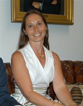 Bà Dawn Hochsprung, người được mô tả như một anh hùng tại Trường tiểu học Sandy Hook